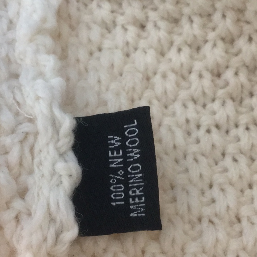 Sold Irish store merino wool pullover detailed collar - Picture 11 of 13